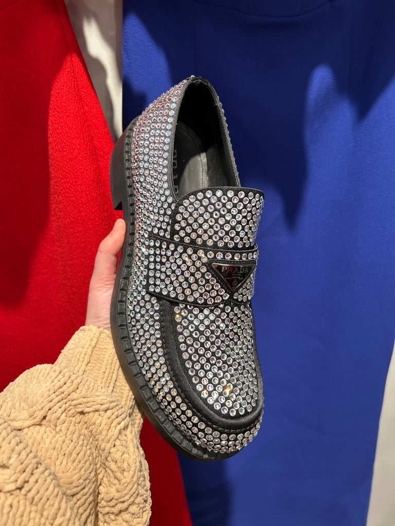 【PRADA】ローヒールスリッパ lady's ロゴあり blackカラー Prada Loafers Leather Shoes Shoe Satin Black Crystal