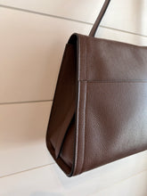 Leo et Violette Bag, Brown Grained Leather Le Daily Soft Laurence Shoulder Bag