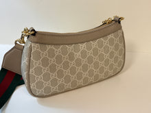 Gucci Bag, GG Beige Supreme Ophidia Small Crossbody Bag with Chain