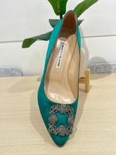 Manolo Blahnik Shoes, Green 50MM Hangisi Pumps (size 38)