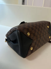 Louis Vuitton Bag, Damier Ebene Cuir Taurillon Brittany Crossbody
