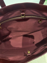 Louis Vuitton Bag, Rouge Fauvist Vernis Wilshire MM