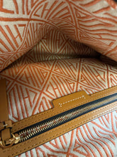 Chloé Bag, Saddle Brown Leather Daria Medium Shoulder Bag