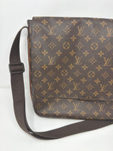Louis Vuitton Bag, Monogram Canvas Beaubourg MM Messenger Bag