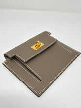 Hermès 2021 Etoupe Epsom Leather Kelly Pocket Compact Wallet