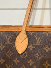 Louis Vuitton Bag, Monogram Canvas Neverfull MM