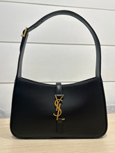 Saint Laurent Bag, Black Smooth Leather ‘Le 5 À 7’ Shoulder Bag