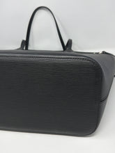 Louis Vuitton Bag, Black Epi Leather Neverfull MM
