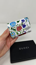 Gucci White Leather Flora-Motif Card Case
