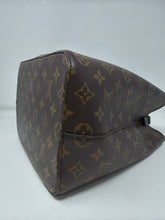 Louis Vuitton Bag, Monogram Canvas & Black Leather NéoNoé MM