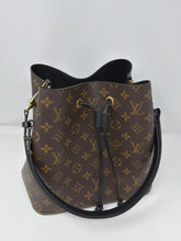 Louis Vuitton Bag, Monogram Canvas & Black Leather NéoNoé MM