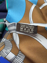 Hermès Eperon d'Or Maxi Twilly Silk Scarf