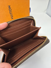 Louis Vuitton Monogram Canvas Zippy Coin Purse