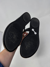 Gucci Shoes, Black Leather GG Thong Sandals (size 40.5)