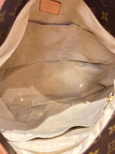 Louis Vuitton Bag, Monogram Canvas Artsy MM