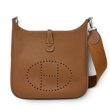 Hermès 2022 Evelyne III PM 29 in Gold Taurillon Clémence Leather