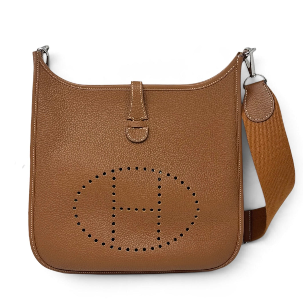 Hermès 2022 Evelyne III PM 29 in Gold Taurillon Clémence Leather