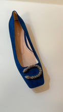 Gucci Shoes, Blue Suede Dionysus Flats (size 39.5)