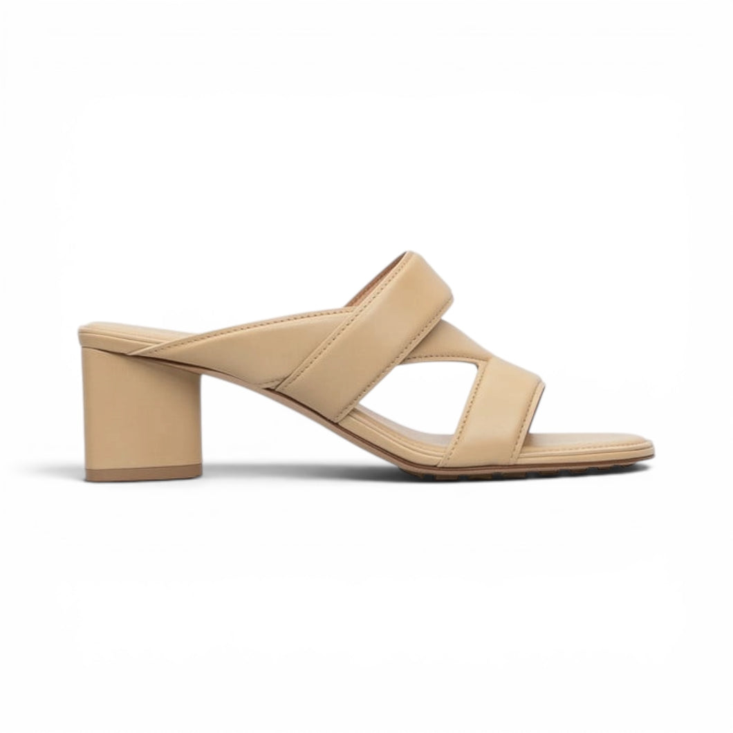 Bottega Veneta Shoes, Beige Leather Sandals (size 36.5)