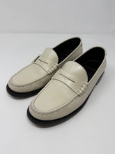 Saint Laurent Shoes, Pearl Leather Le Loafer Penny Loafers (size 38)