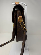 Louis Vuitton Bag, Monogram Canvas Pochette Metis Crossbody