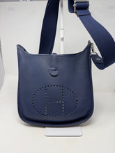 Hermès 2013 Evelyne III 29 Navy Clemence Leather Crossbody
