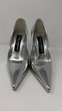 Dolce & Gabbana Shoes, Silver Cardinale 105 Pointed Pumps (size 35)